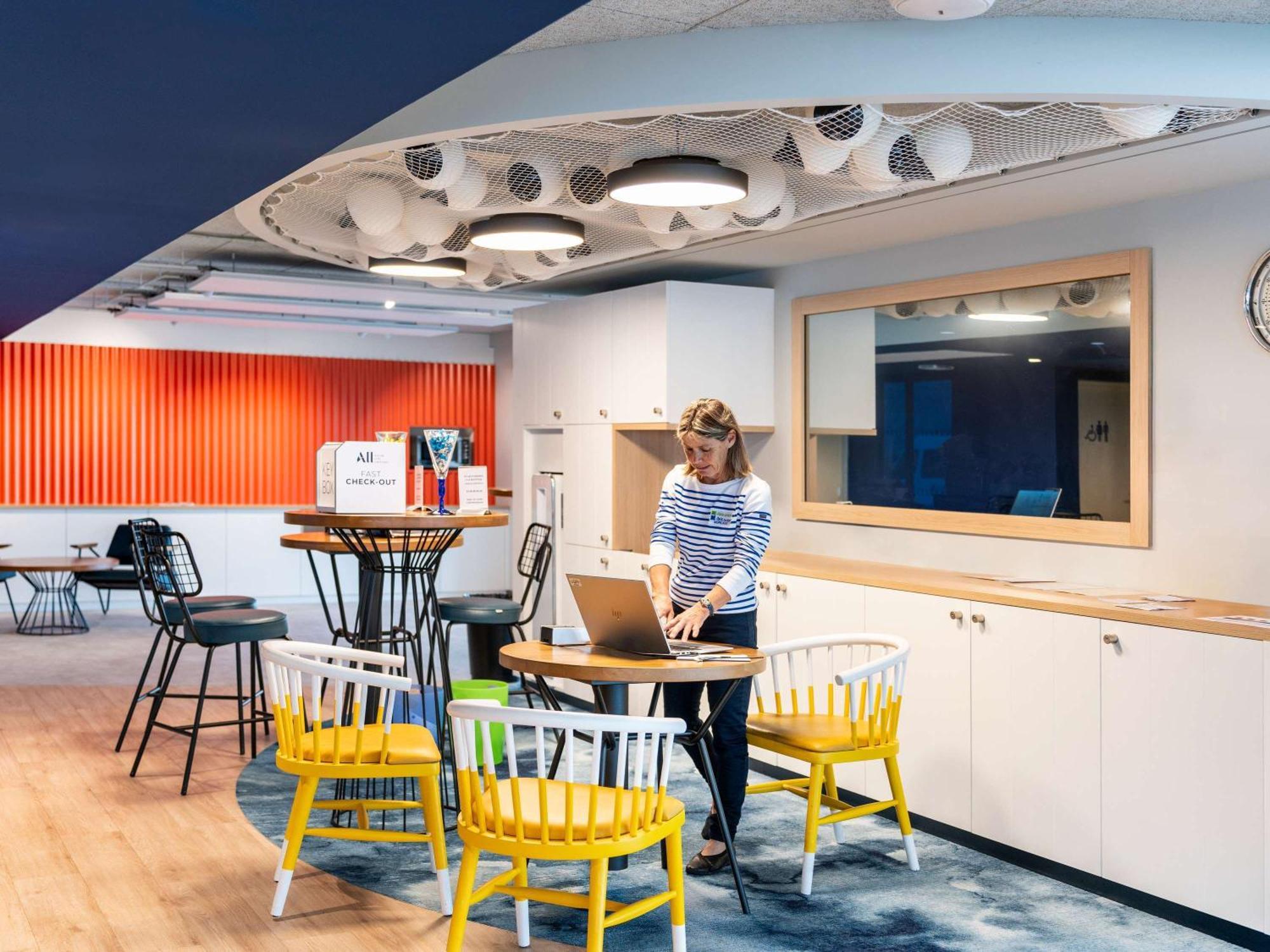Ibis Styles Morlaix Hotel Bagian luar foto